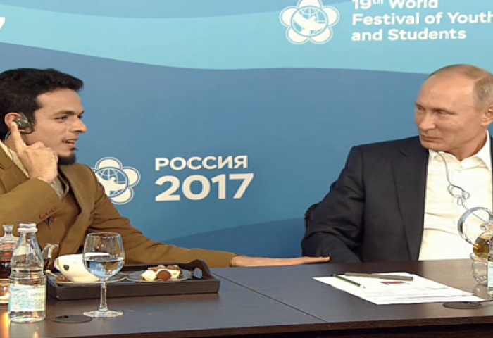 Saat Gamal Albinsaid Bertemu Vladimir Putin